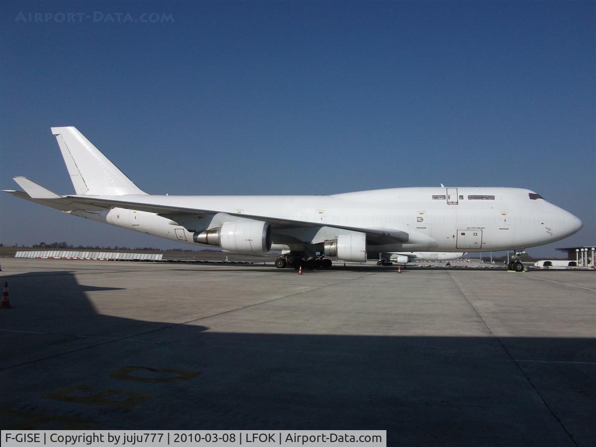 F-GISE, Boeing 747-428M C/N 25630, on stokage