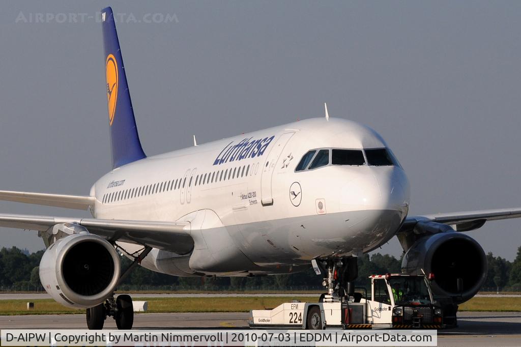 D-AIPW, 1990 Airbus A320-211 C/N 137, Lufthansa