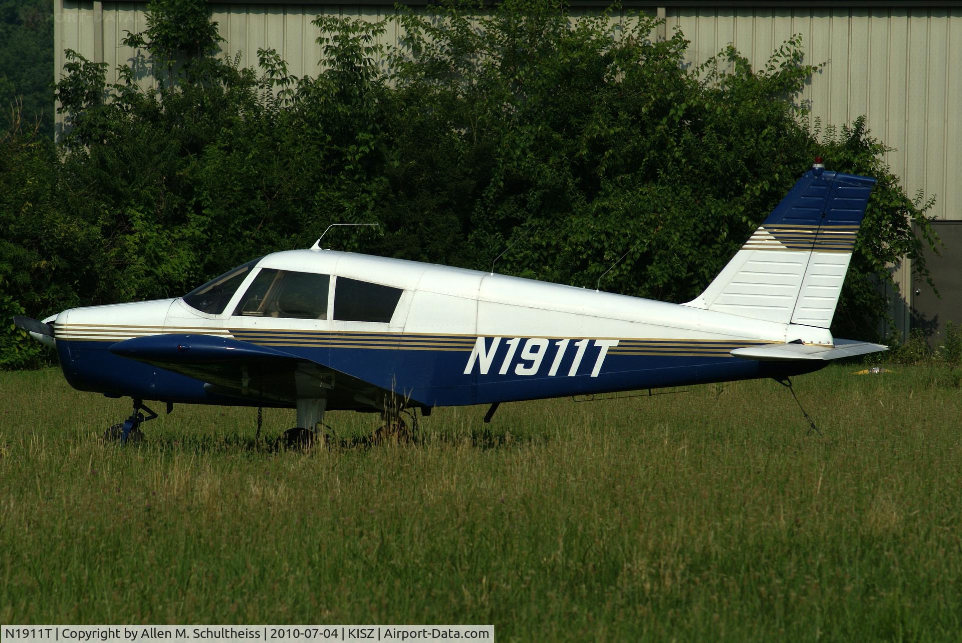 N1911T, 1971 Piper PA-28-140 C/N 28-7125412, 1971 Piper PA28-140