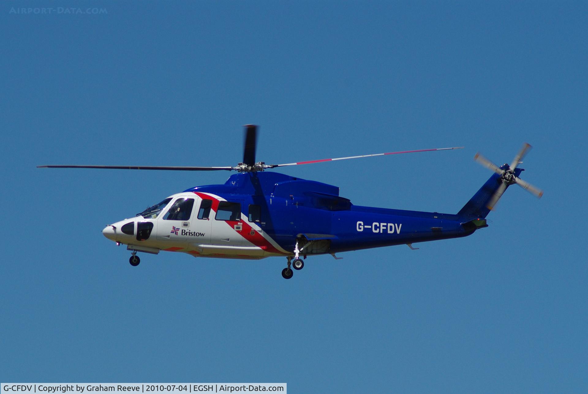 G-CFDV, 2007 Sikorsky S-76C++ C/N 760666, On finals.