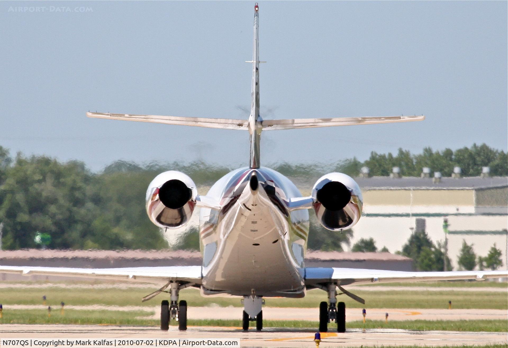 N707QS, 2002 Israel Aircraft Industries Gulfstream 200 C/N 066, NetJets IAI Gulfstream G200, N707QS taxiwayt R-4 KDPA arriving from KSTL.