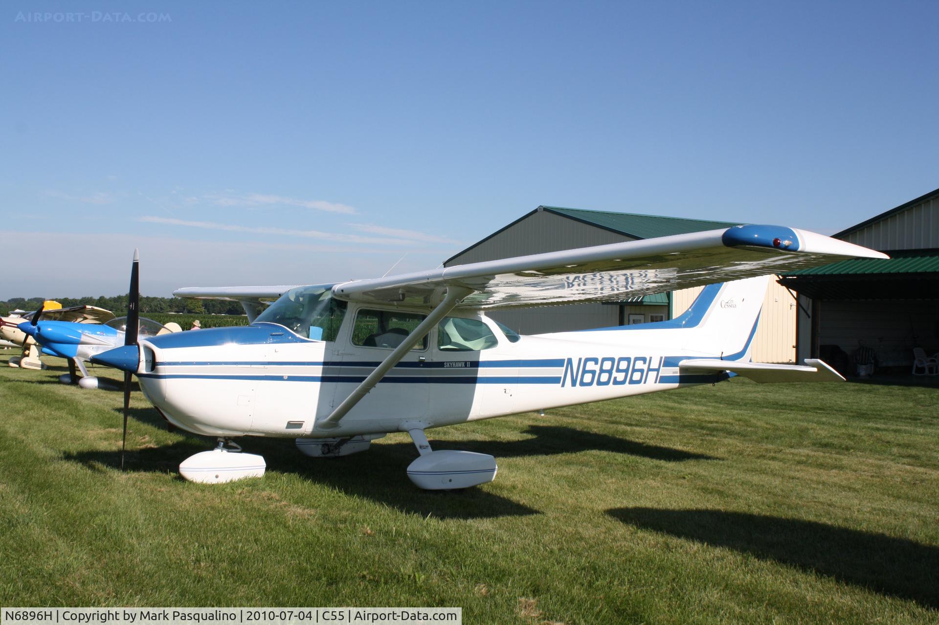 N6896H, 1975 Cessna 172M Skyhawk II C/N 17265635, Cessna 172M