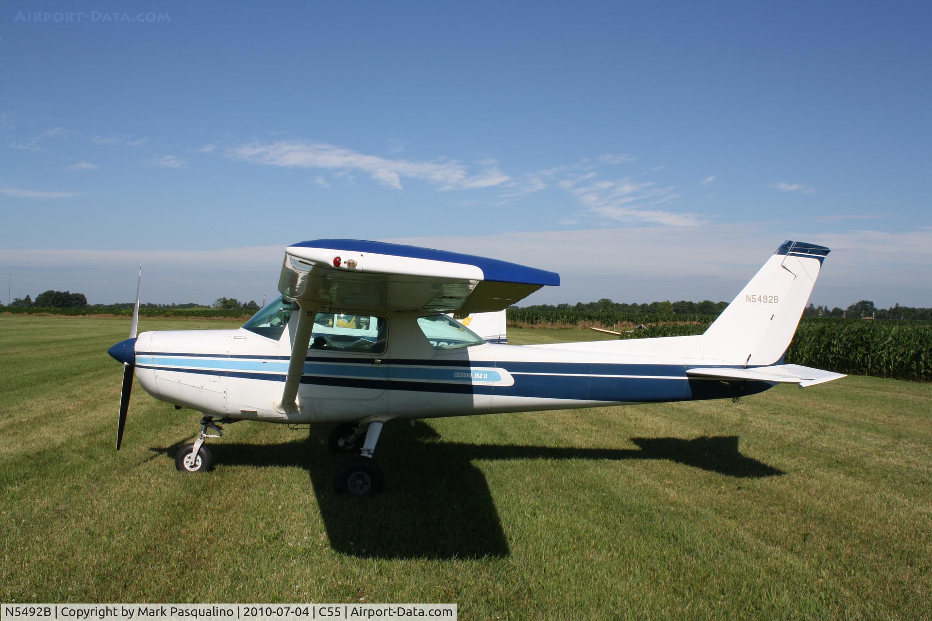 N5492B, 1979 Cessna 152 C/N 15283885, Cessna 152