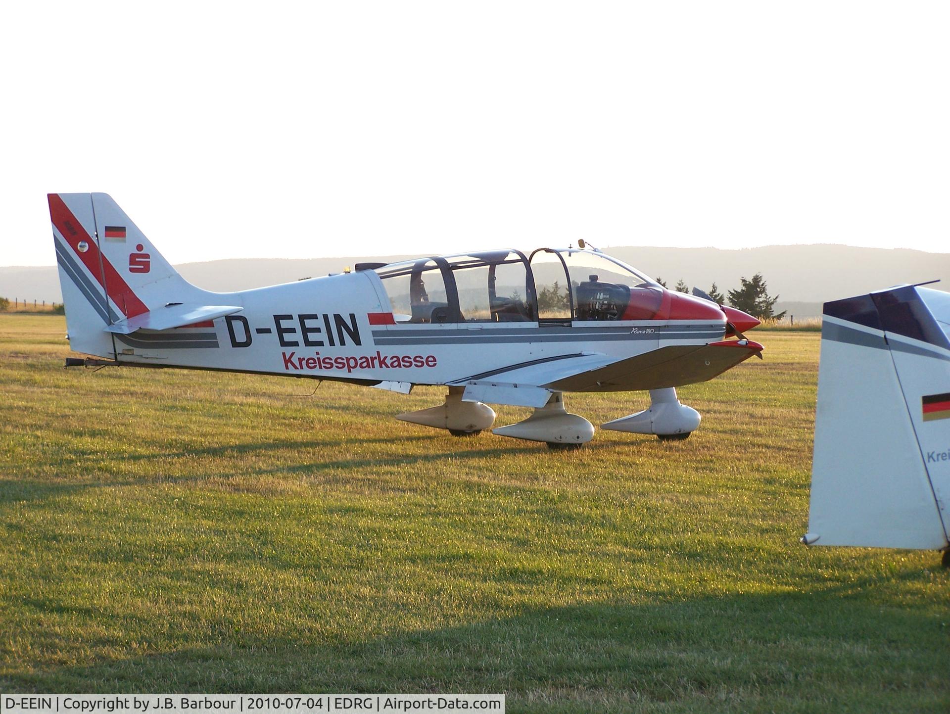 D-EEIN, Robin DR-400-160 Chevalier C/N 935, Robin DR400, I love the open view on this Reno 180