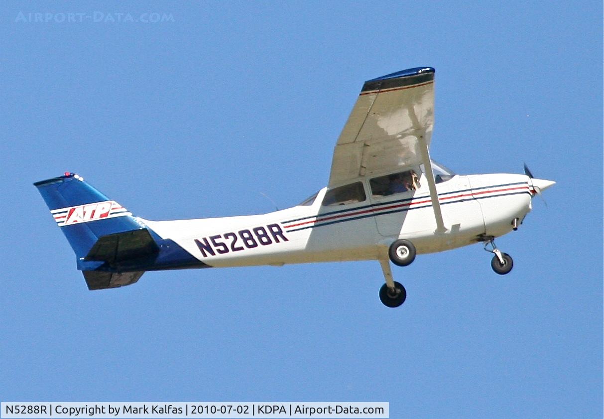 N5288R, 1974 Cessna 172M C/N 17263502, AIRLINE TRANSPORT PROFESSIONALS CORP,  Cessna 172M N5288R departing 2L KDPA for some pattern work.