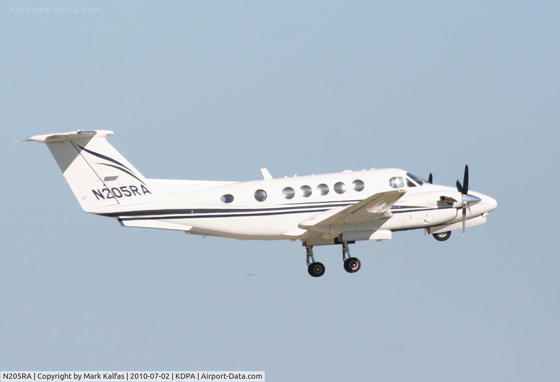 N205RA, Raytheon B200 King Air C/N BB-1919, AVN AIR LLC Beechcraft 200 departing 20R KDPA.