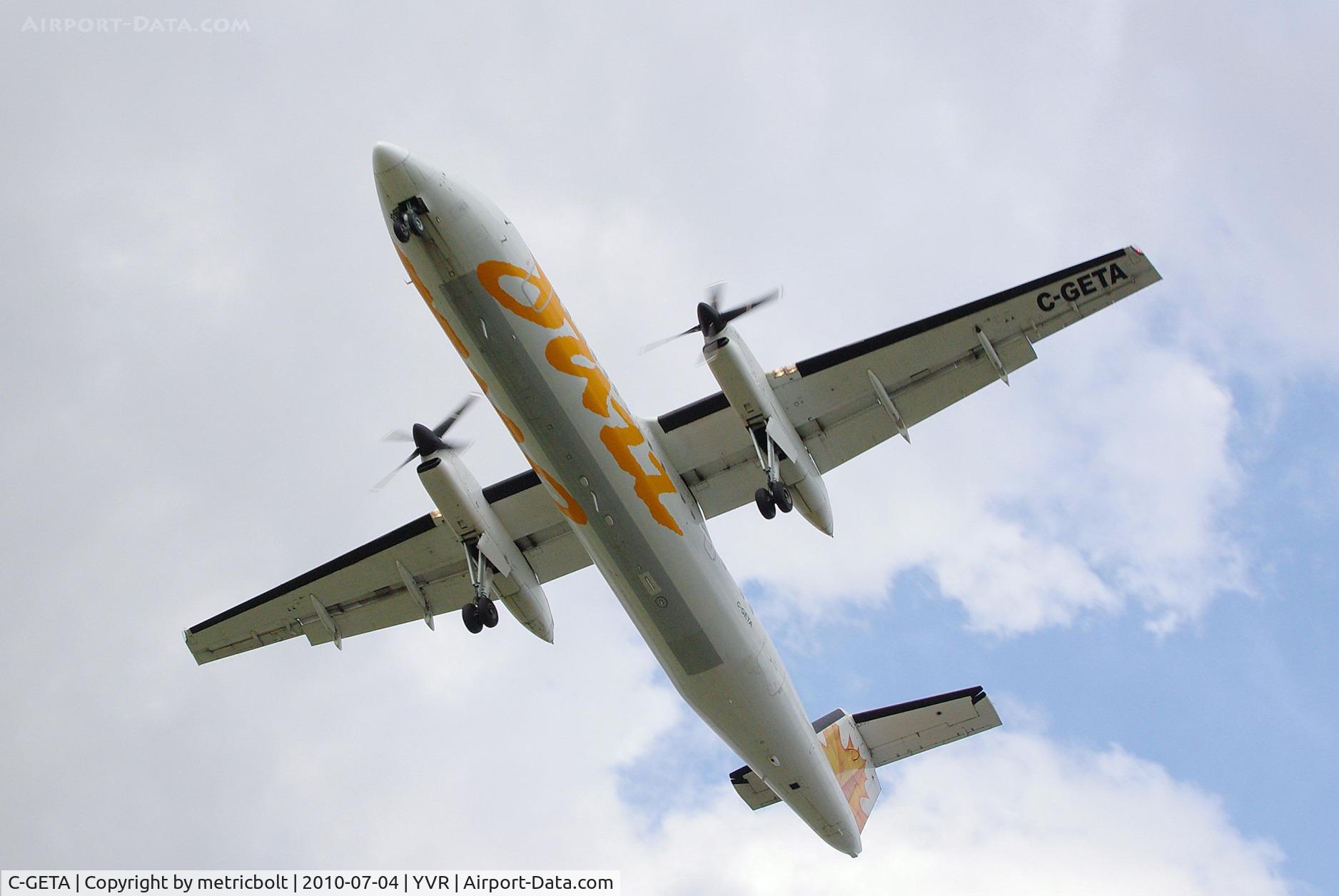 C-GETA, 1989 De Havilland Canada DHC-8-301 Dash 8 C/N 186, landing at yvr