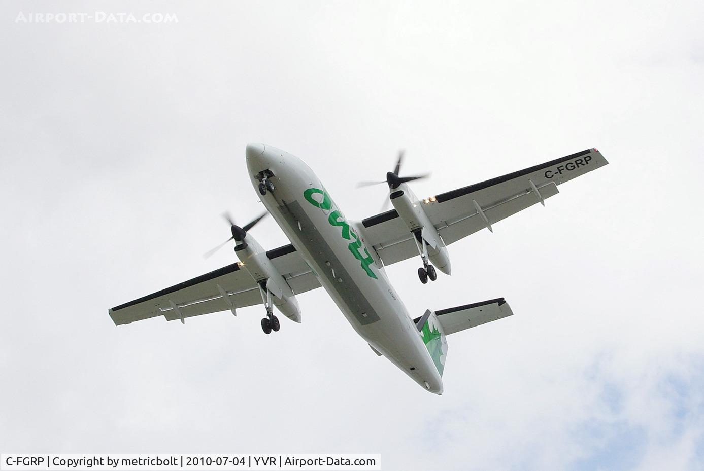 C-FGRP, 1990 De Havilland Canada DHC-8-102 Dash 8 C/N 207, landing at yvr