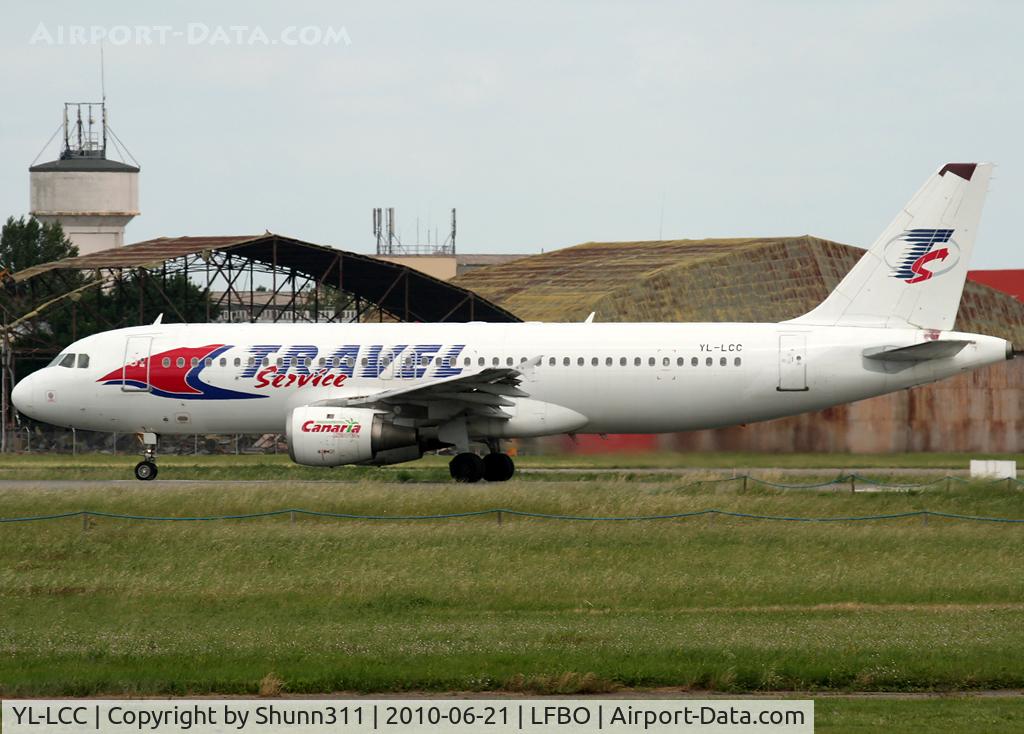 YL-LCC, 1992 Airbus A320-211 C/N 310, Ready for take off rwy 32R...