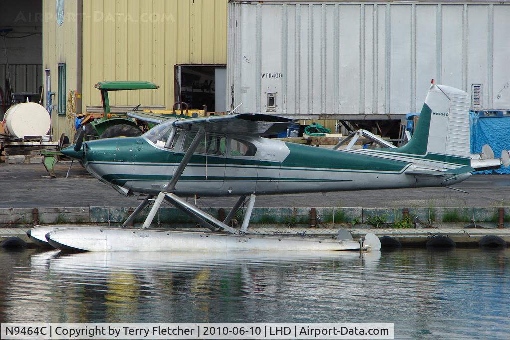 N9464C, 1955 Cessna 180 C/N 31862, 1955 Cessna 180, c/n: 31862 on dock at Lake Hood