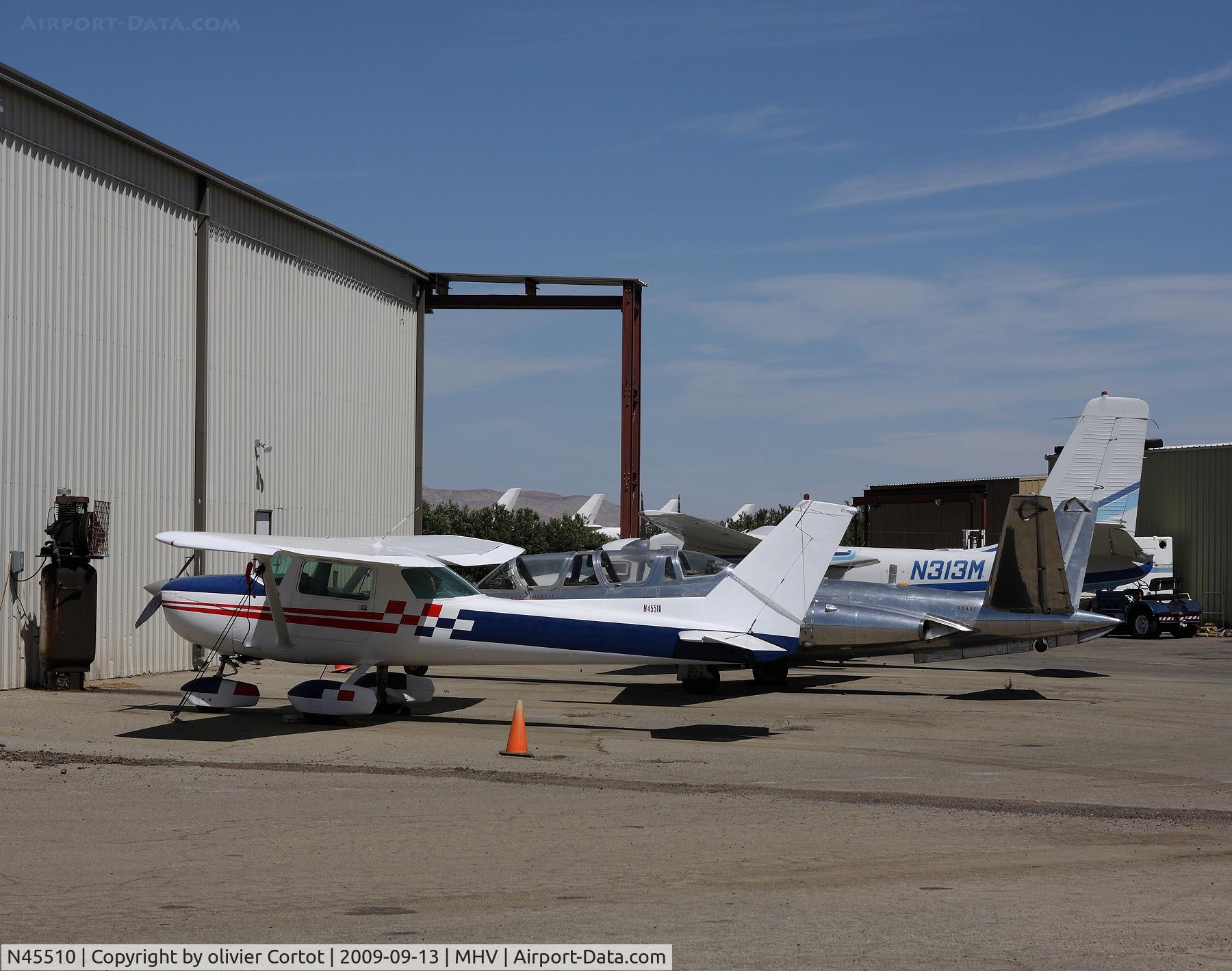 N45510, 1975 Cessna 150M C/N 15076954, mojave airport