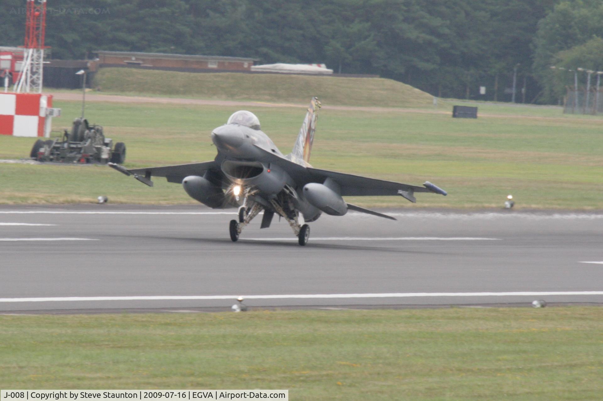 J-008, General Dynamics F-16AM Fighting Falcon C/N 6D-164, Taken at the Royal International Air Tattoo 2009