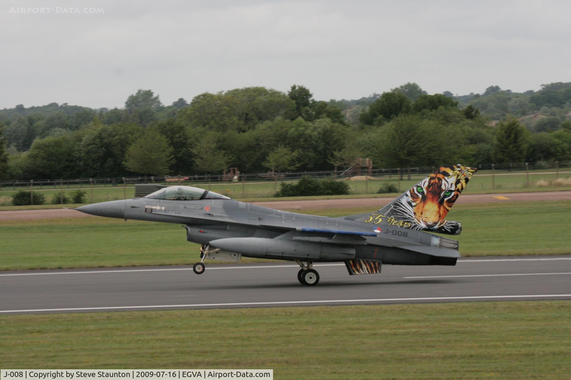 J-008, General Dynamics F-16AM Fighting Falcon C/N 6D-164, Taken at the Royal International Air Tattoo 2009