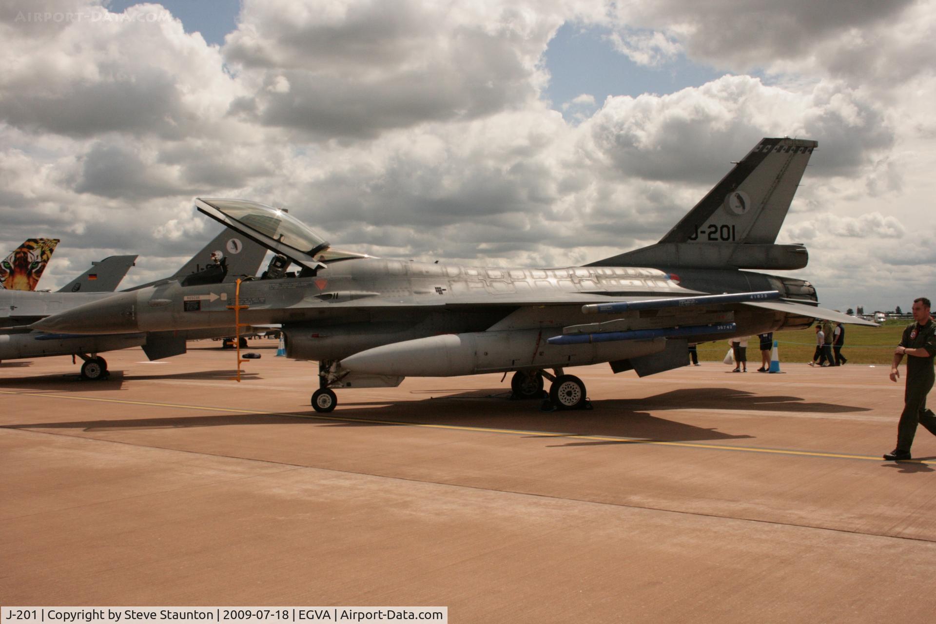 J-201, Fokker F-16AM Fighting Falcon C/N 6D-108, Taken at the Royal International Air Tattoo 2009