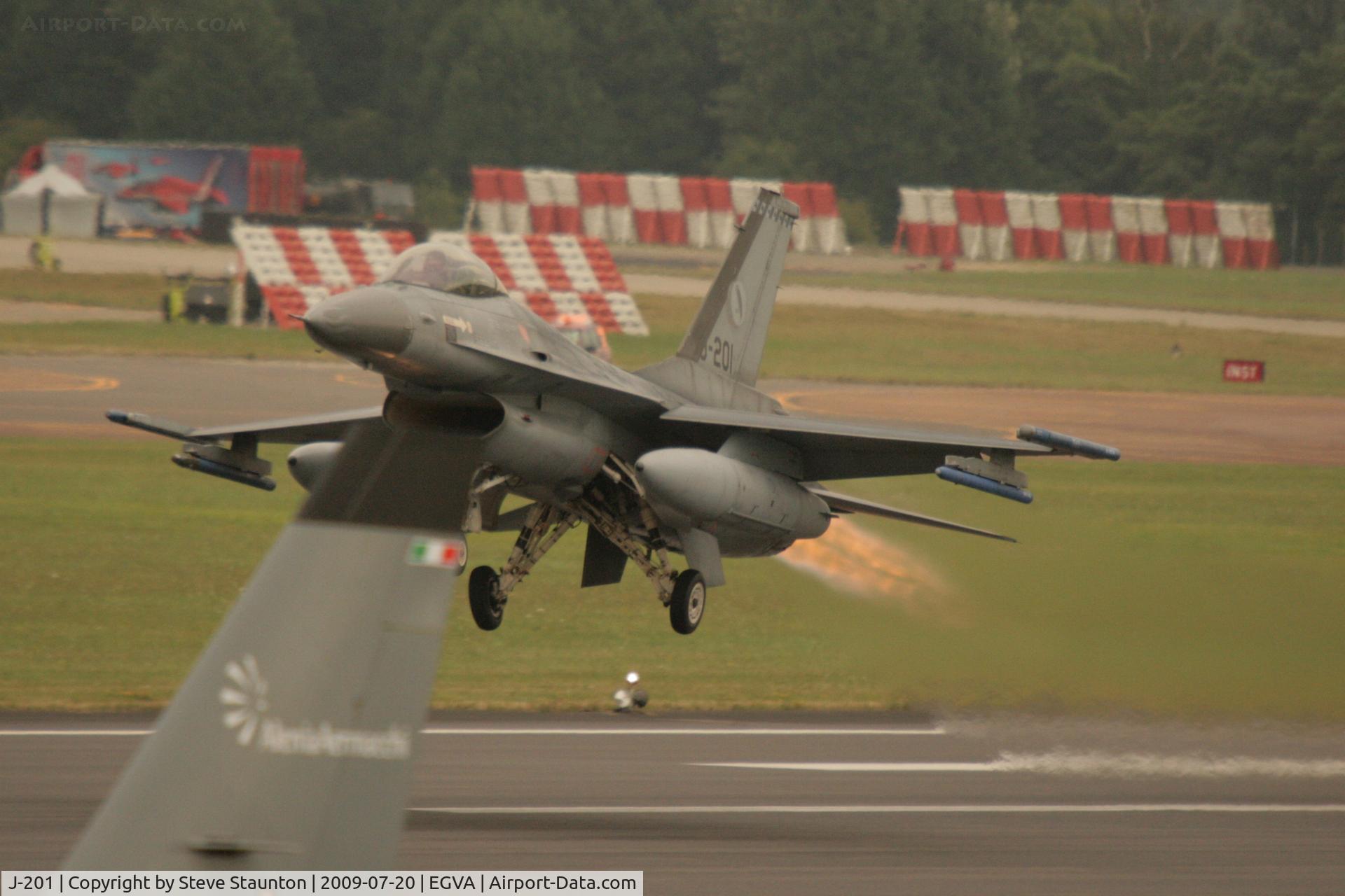J-201, Fokker F-16AM Fighting Falcon C/N 6D-108, Taken at the Royal International Air Tattoo 2009