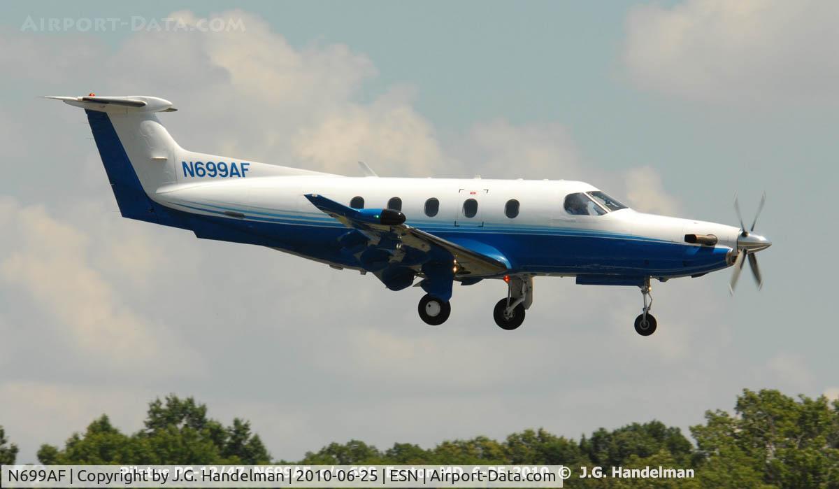 N699AF, 2006 Pilatus PC-12/47 C/N 699, touch down at Easton MD