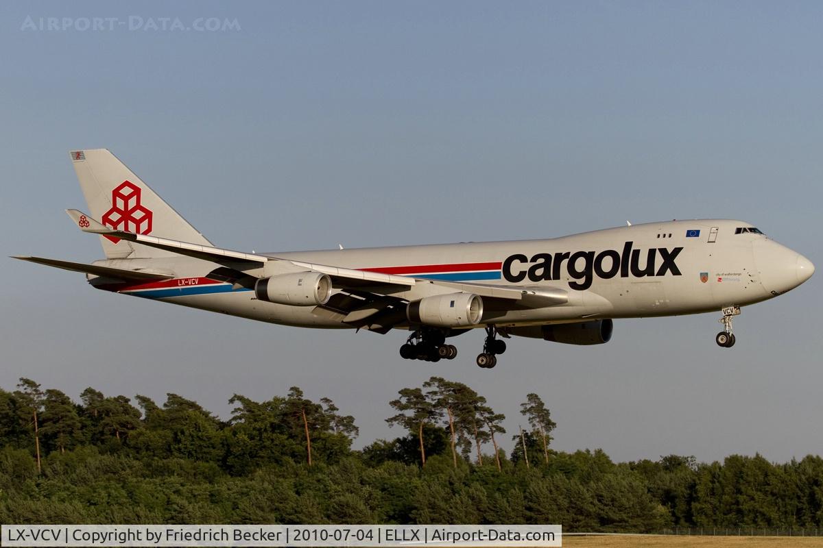 LX-VCV, 2005 Boeing 747-4R7F/SCD C/N 34235, short final RW24
