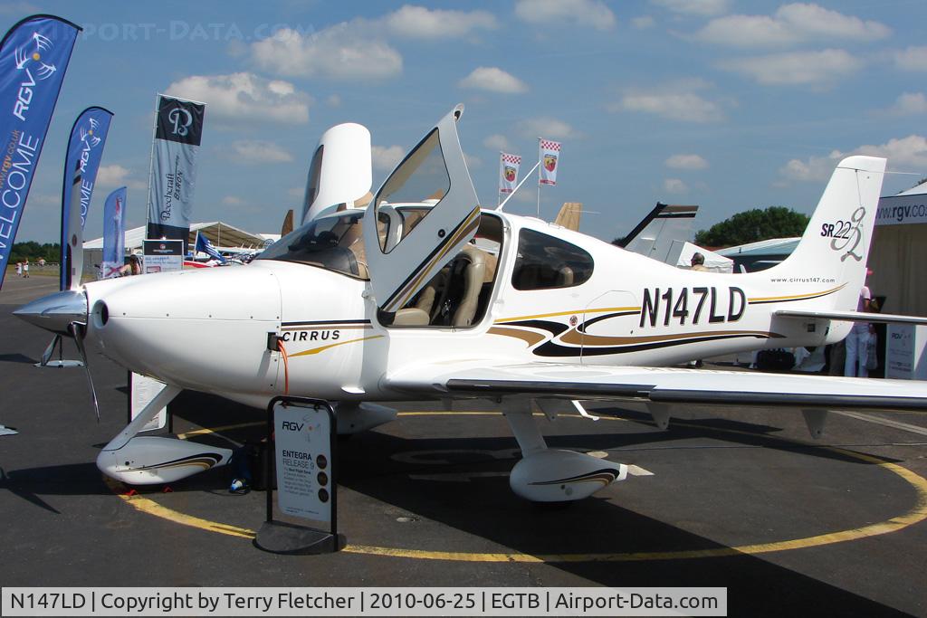 N147LD, 2004 Cirrus SR22 G2 C/N 0937, 2004 Cirrus Design Corp SR22, c/n: 0937 displayed at AeroExpo 2010