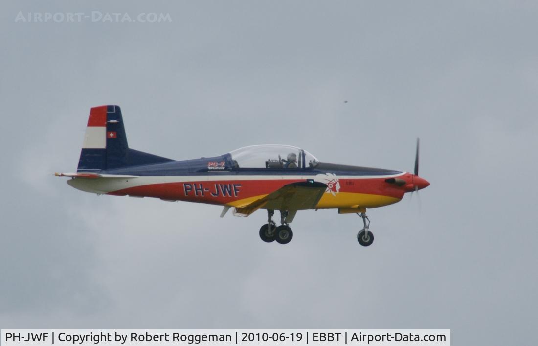 PH-JWF, 1987 Pilatus PC-7 Turbo Trainer C/N 520, Brasschaat Airfield 100 years.