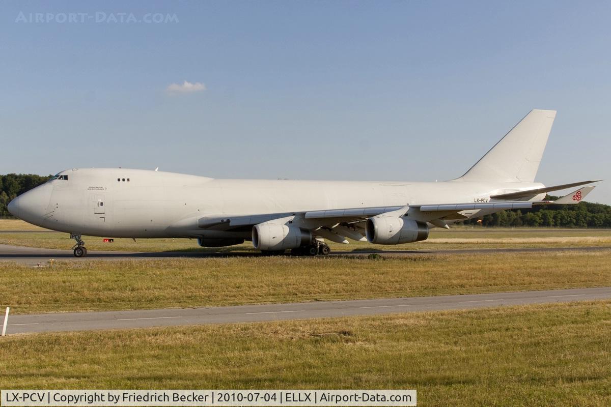 LX-PCV, 1999 Boeing 747-4R7F/SCD C/N 29732, taxying to the active