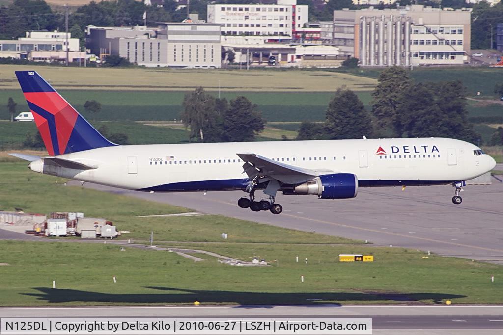 N125DL, 1988 Boeing 767-332 C/N 24075, DAL [DL] Delta Airlines