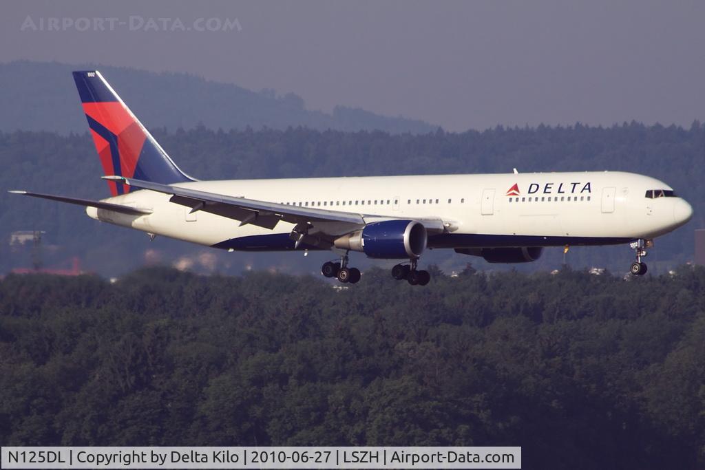 N125DL, 1988 Boeing 767-332 C/N 24075, DAL [DL] Delta Airlines
