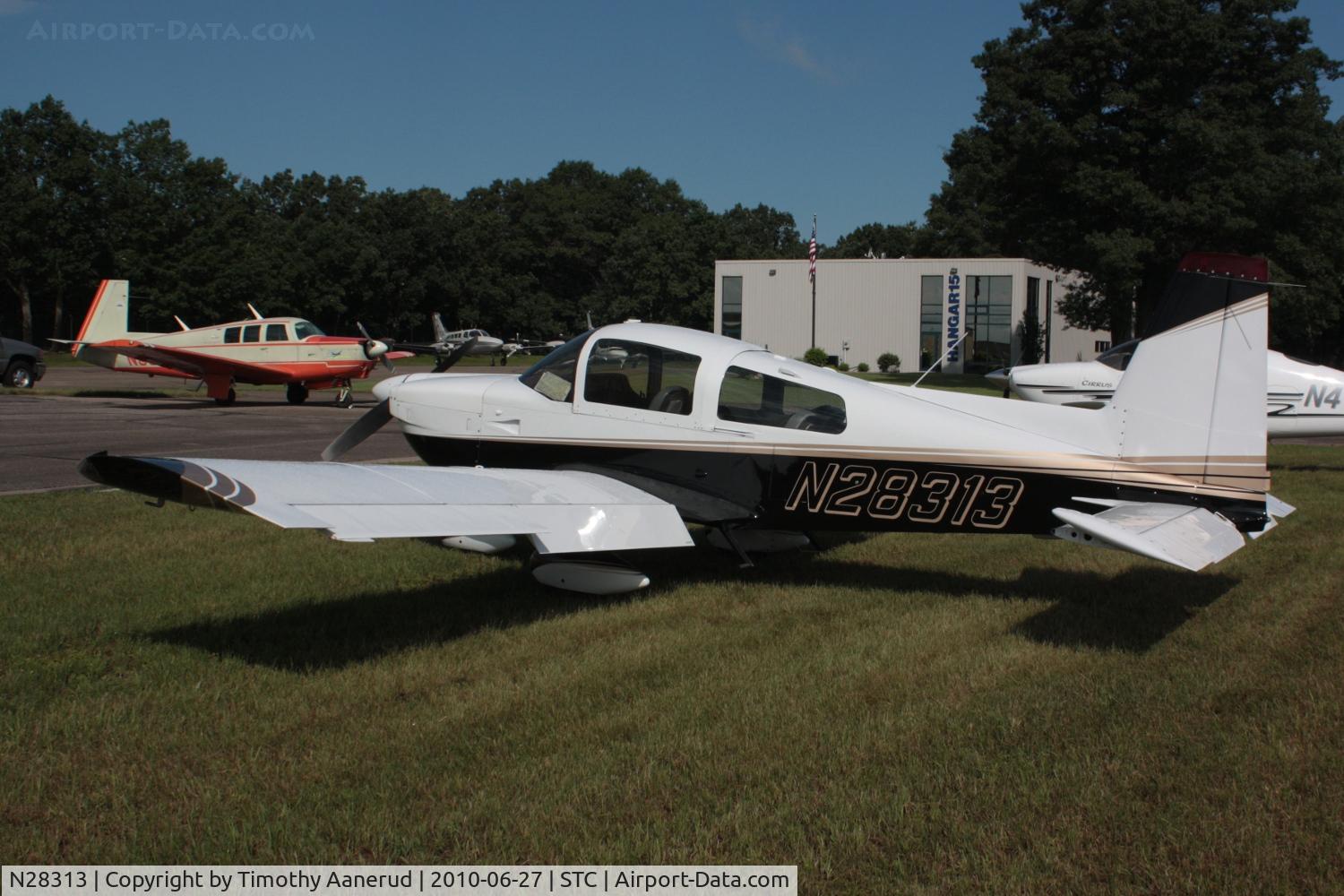 N28313, Grumman American AA-5B Tiger C/N AA5B0556, Grumman American Avn. Corp. AA-5B, c/n: AA5B0556