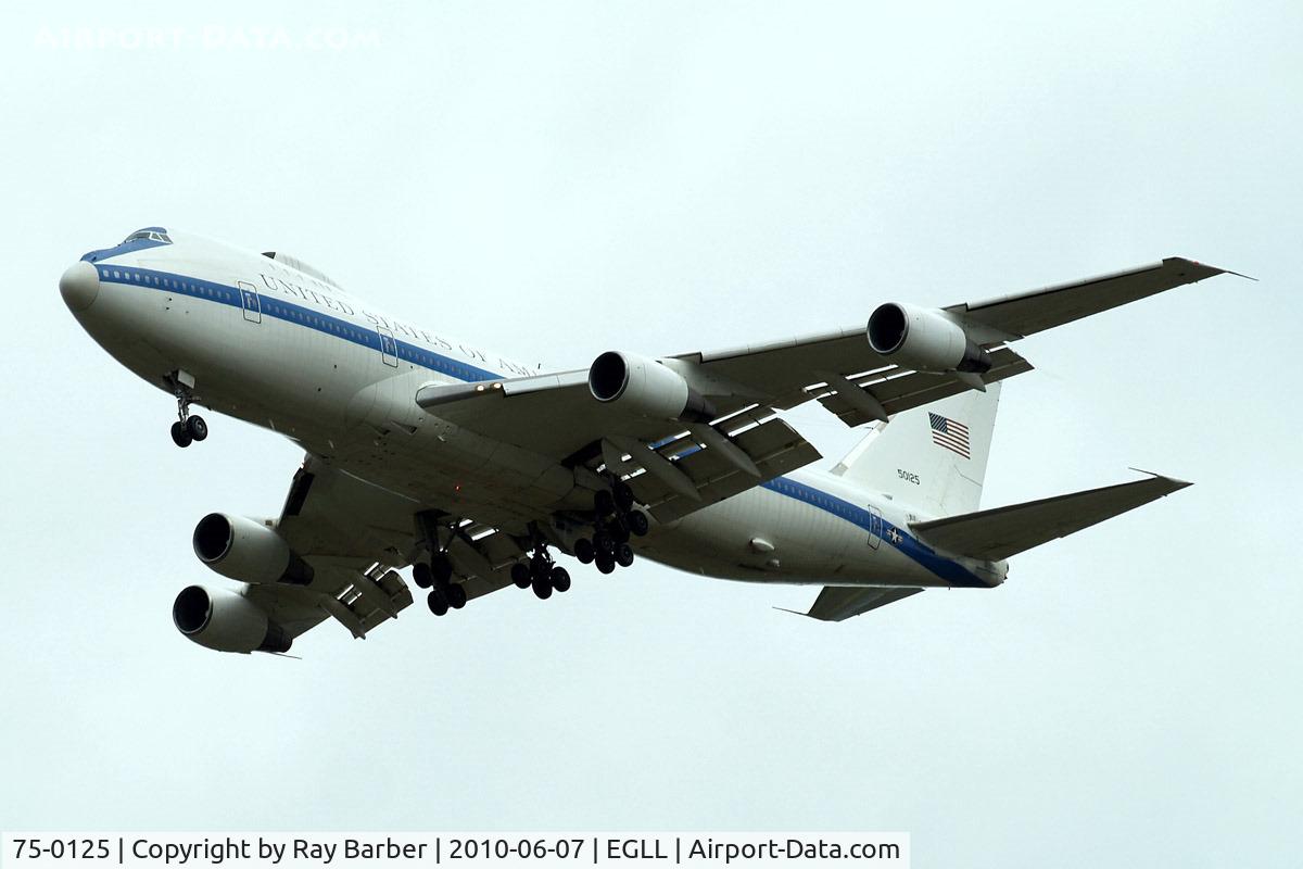 75-0125, 1975 Boeing E-4B C/N 20949, Seen arriving 27R 3 miles out.