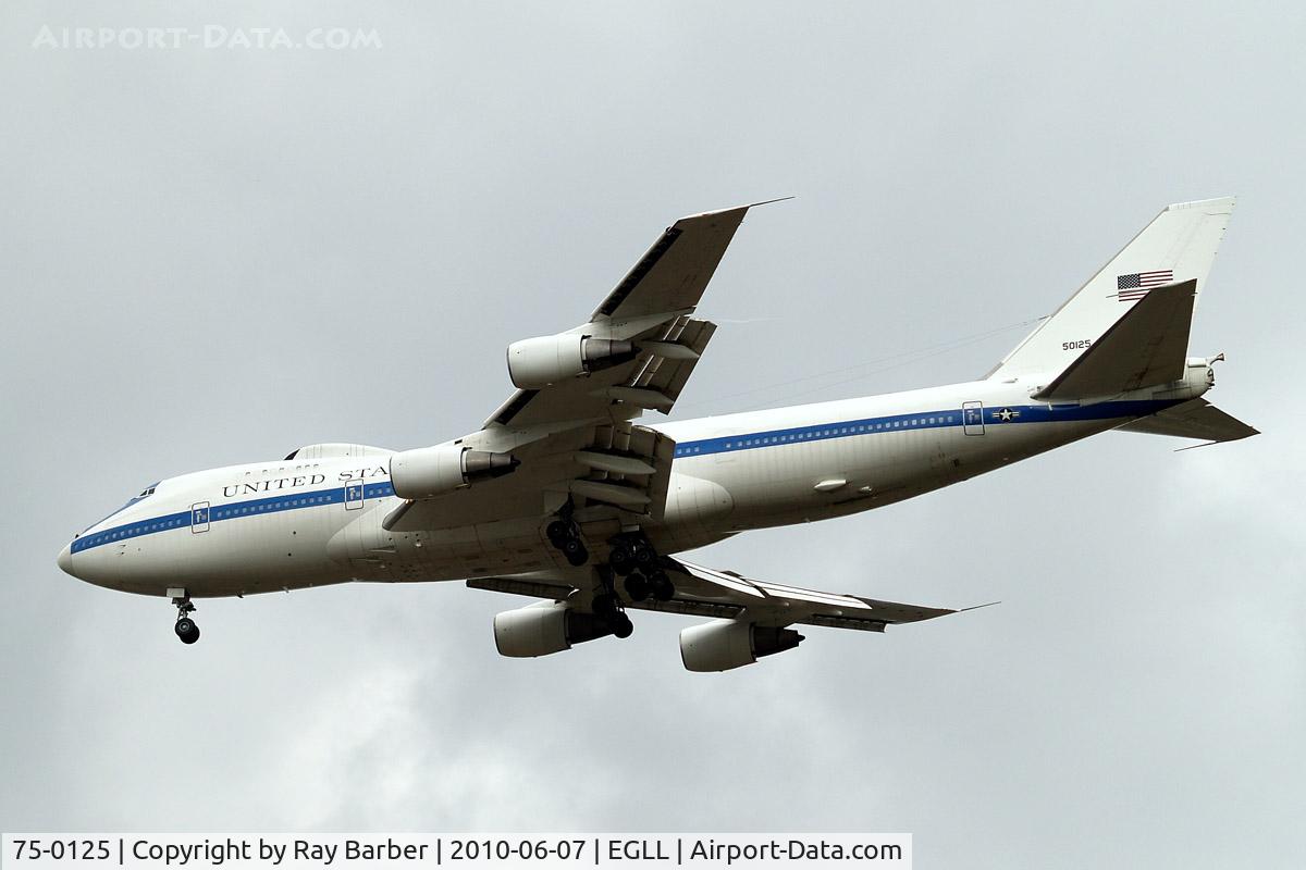 75-0125, 1975 Boeing E-4B C/N 20949, Seen arriving 27R 3 miles out.