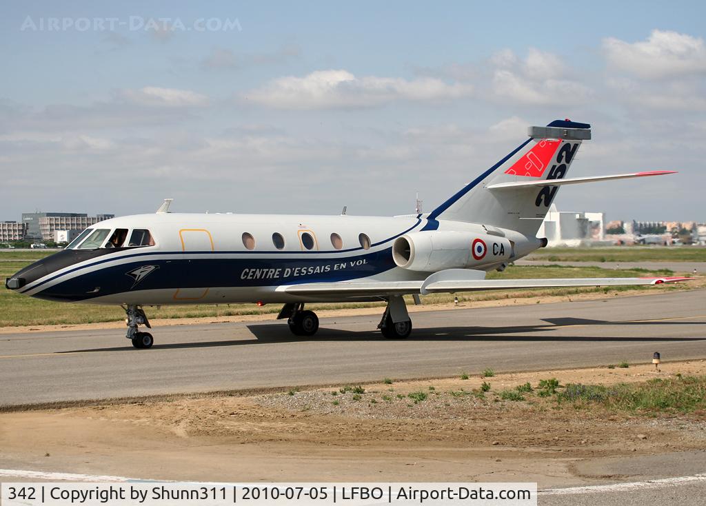 342, Dassault Falcon (Mystere) 20F C/N 342, Taxiing to the military area...