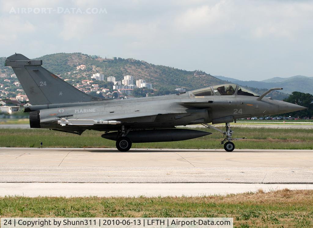 24, Dassault Rafale M C/N 24, Used as a demo during LFTH Open Day 2010...