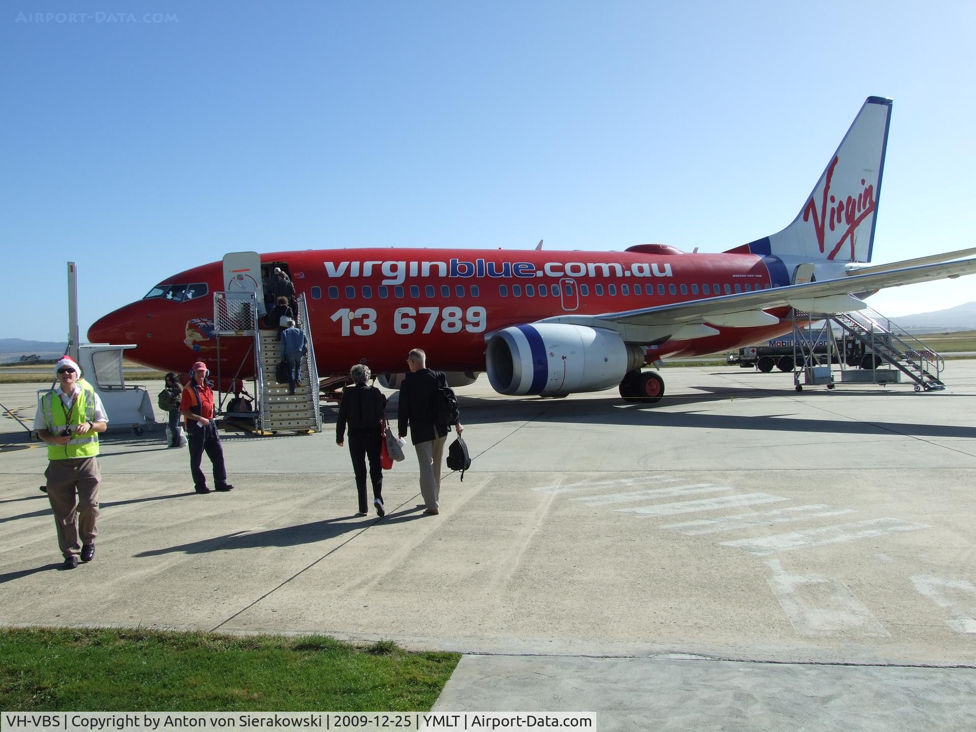 VH-VBS, 2002 Boeing 737-7BX C/N 30746, VH-VBS @ YMLT Boeing 737-7BX Virgin Blue 