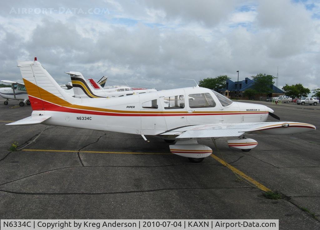 N6334C, 1978 Piper PA-28-161 C/N 28-7816409, Piper PA-28-161 Warrior on the line.