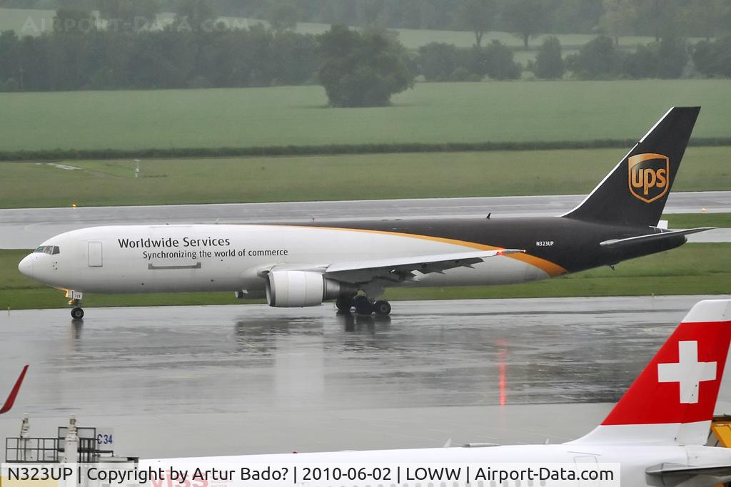 N323UP, 1997 Boeing 767-34AF C/N 27749, UPS