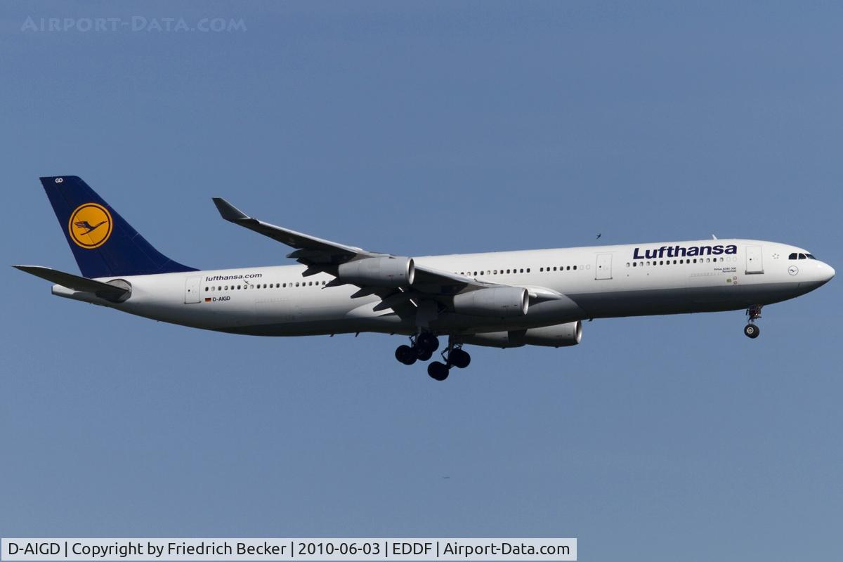 D-AIGD, 1993 Airbus A340-311 C/N 028, short final RW07R