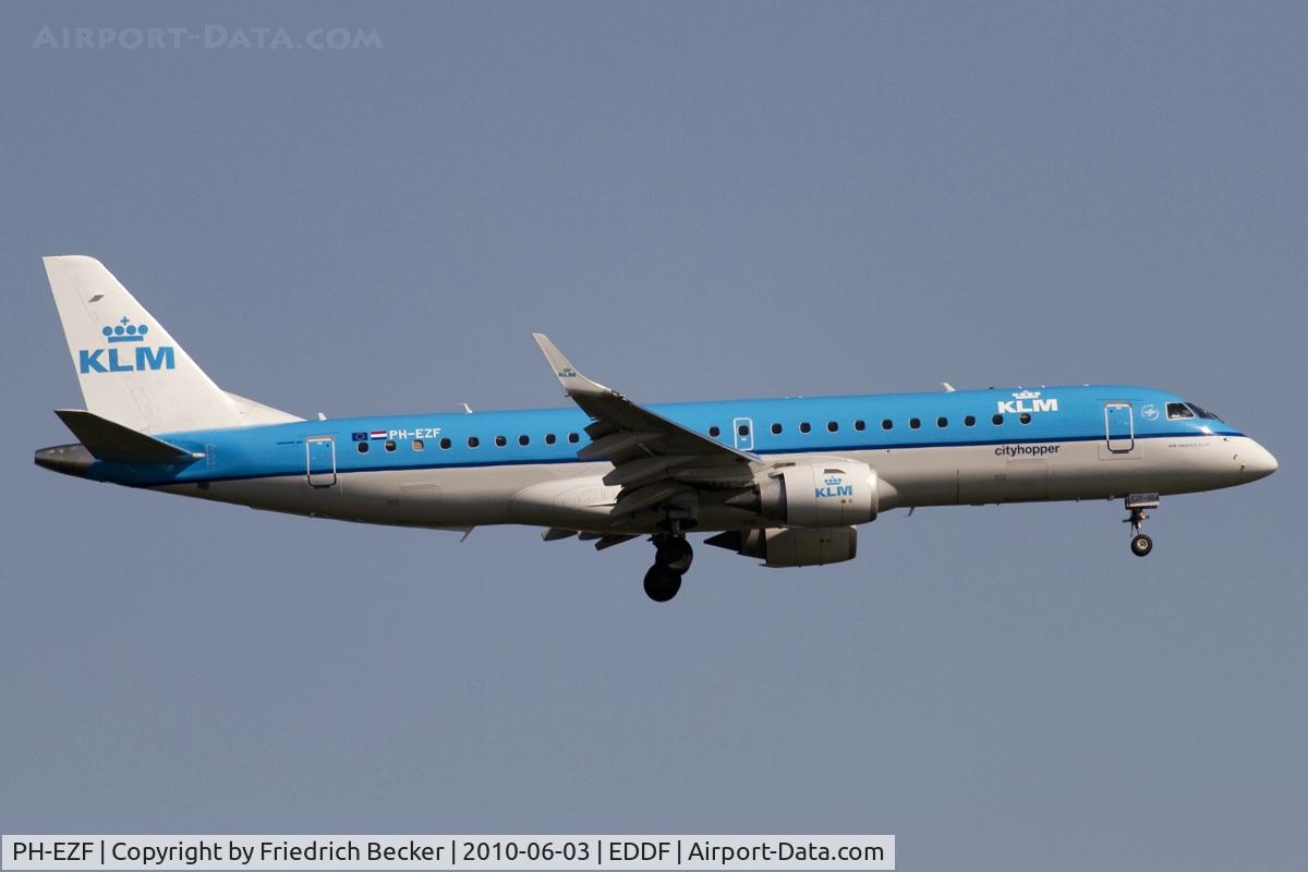 PH-EZF, 2009 Embraer 190LR (ERJ-190-100LR) C/N 19000304, short final RW07R