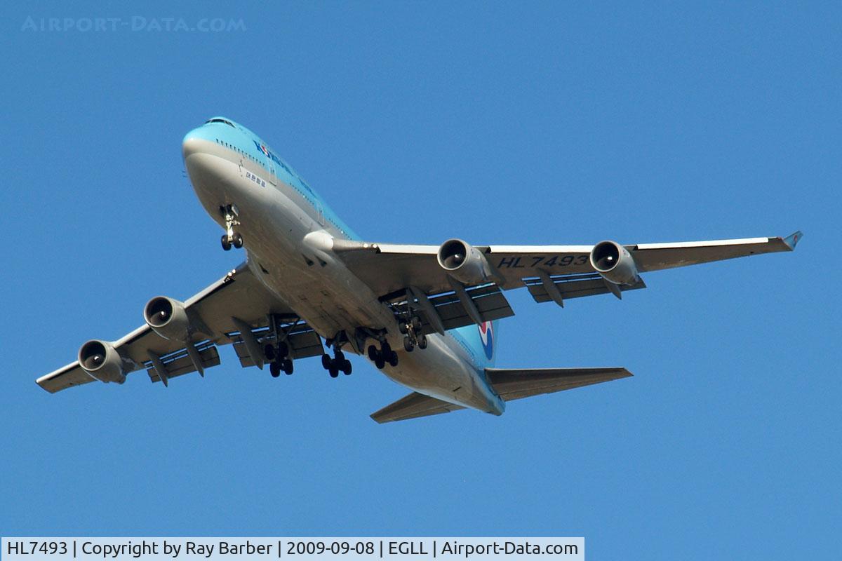 HL7493, 1995 Boeing 747-4B5 C/N 26398, Boeing 747-4B5 [26398] (Korean Air) Home~G 08/09/2009. Seen arriving 27R 3 miles out.