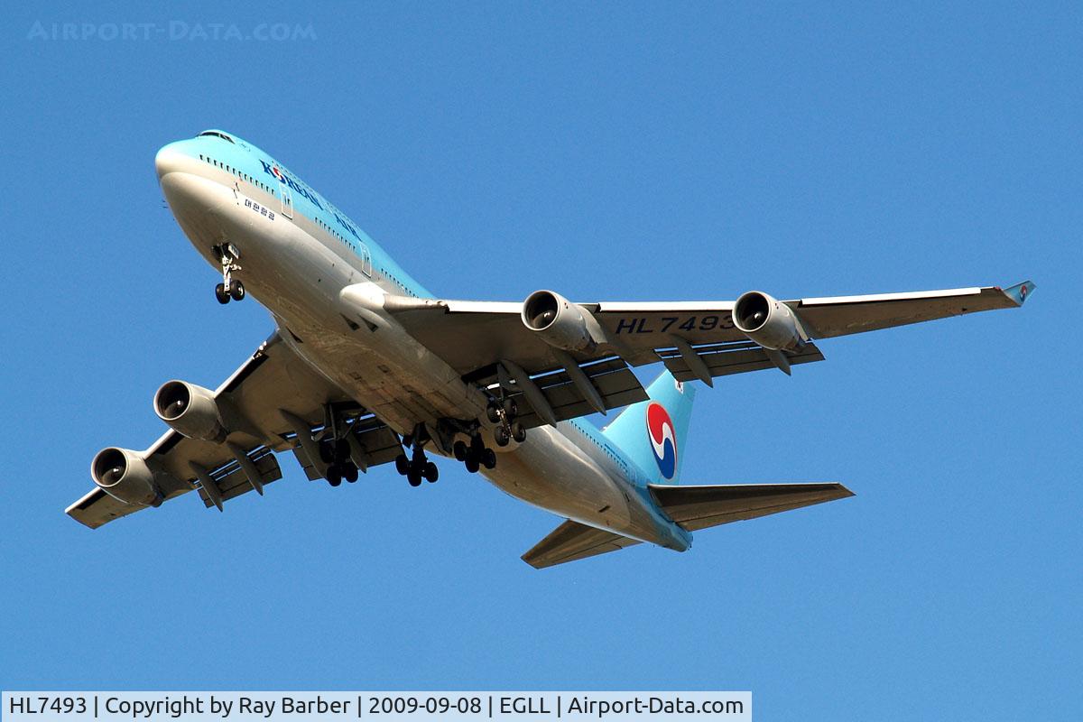 HL7493, 1995 Boeing 747-4B5 C/N 26398, Boeing 747-4B5 [26398] (Korean Air) Home~G 08/09/2009. Seen arriving 27R 3 miles out.