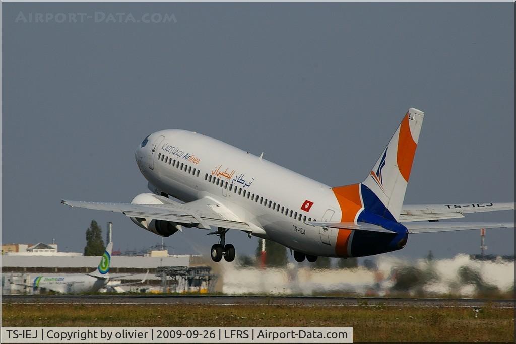 TS-IEJ, 1990 Boeing 737-322 C/N 24655, Taking-off from Nantes