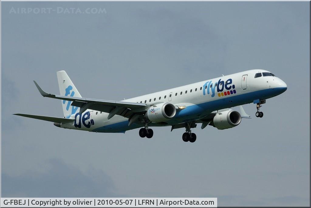 G-FBEJ, 2007 Embraer 195LR (ERJ-190-200LR) C/N 19000155, Landing at Rennes, RWY 10