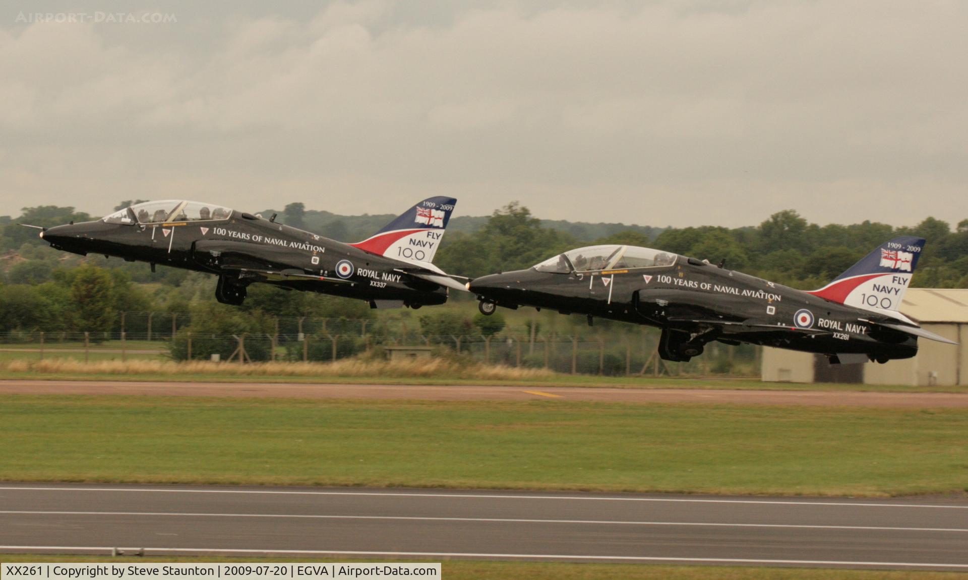 XX261, 1978 Hawker Siddeley Hawk T.1A C/N 097/312097, Taken at the Royal International Air Tattoo 2009