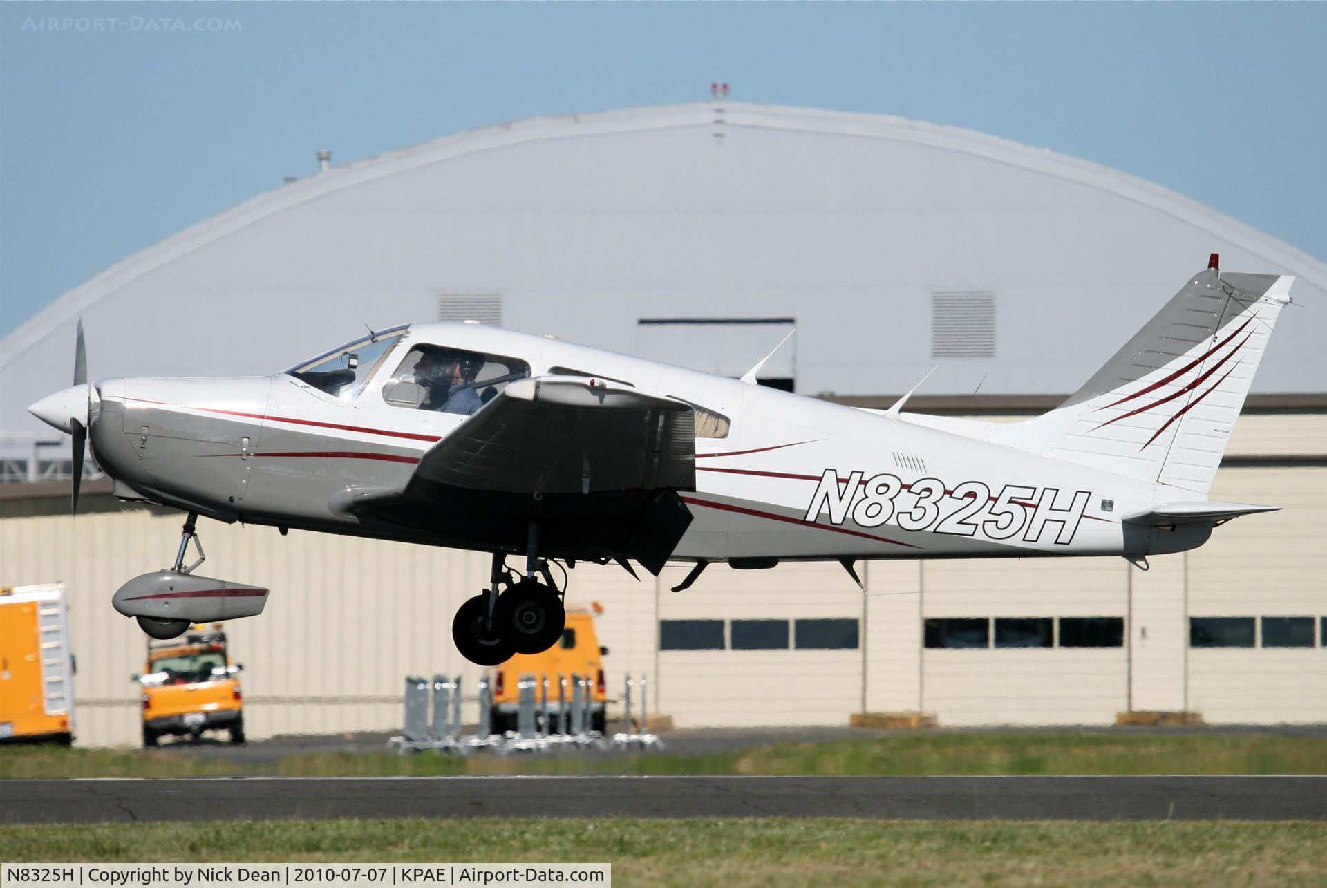 N8325H, Piper PA-28-161 C/N 28-8116130, KPAE