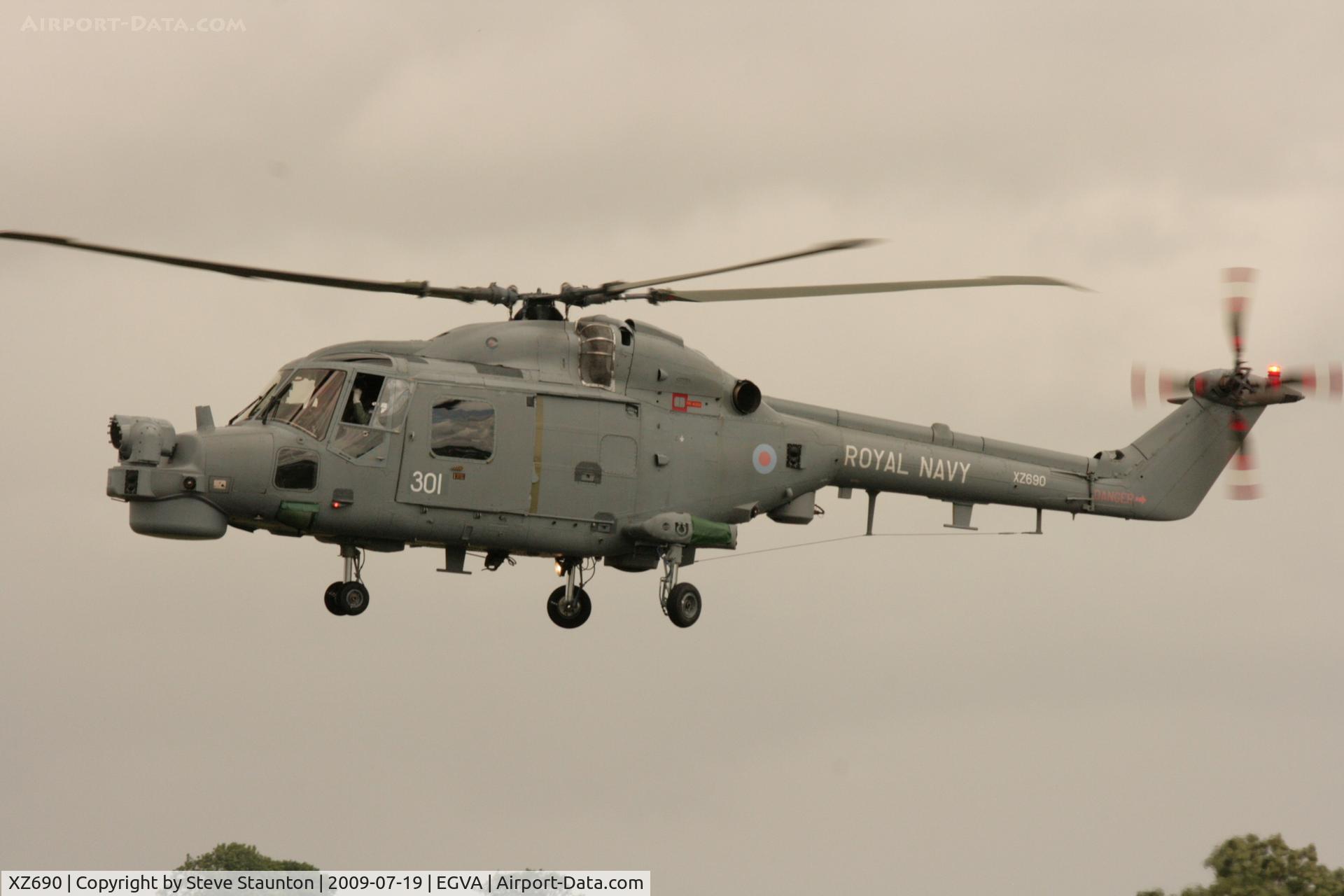 XZ690, Westland Lynx HMA.8DSP C/N 113, Taken at the Royal International Air Tattoo 2009