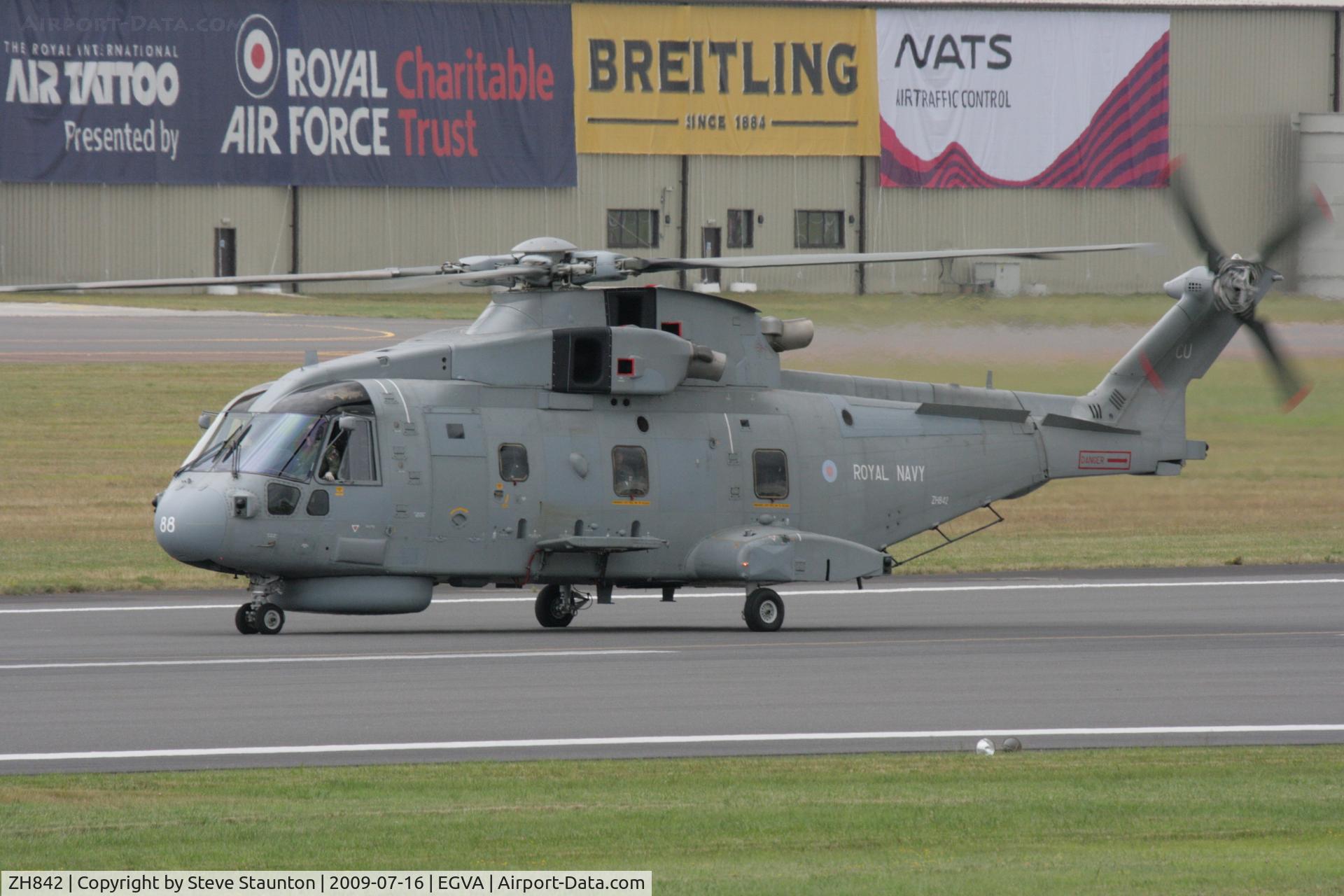 ZH842, AgustaWestland EH-101 Merlin HM.1 C/N 50091/RN22, Taken at the Royal International Air Tattoo 2009