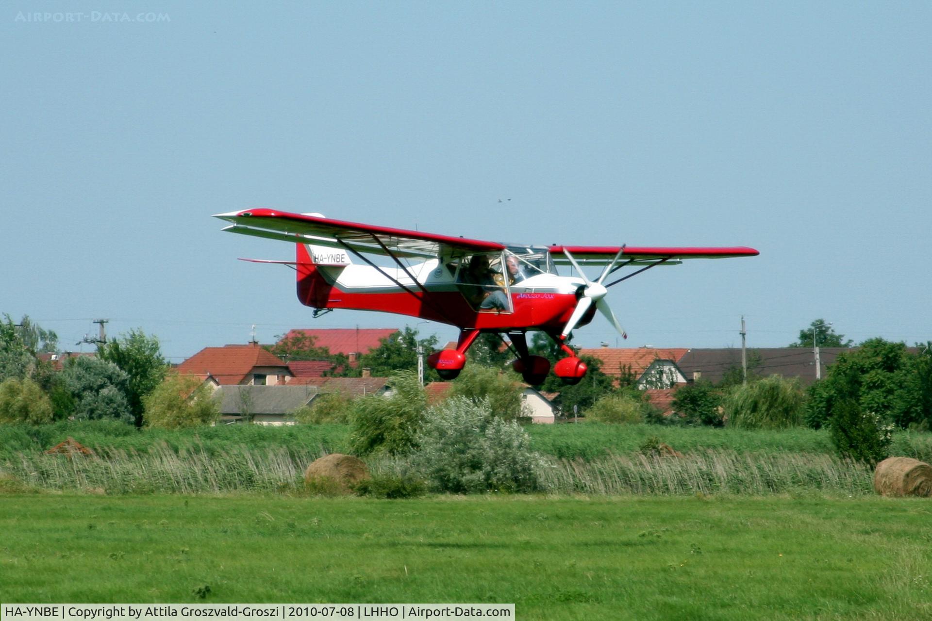 HA-YNBE, 2001 Halley Apollo Fox C/N 120501, Hajduszoboszló Airport, Hungary.