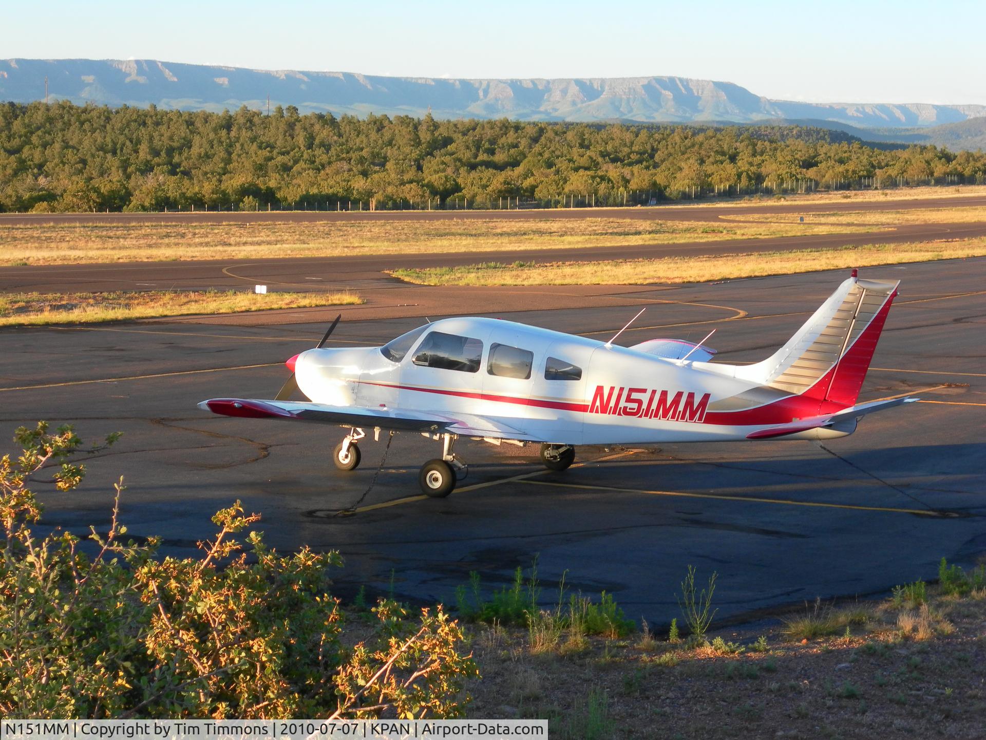 N151MM, 1976 Piper PA-28-151 C/N 28-7715129, On the ramp at Payson, Arizona