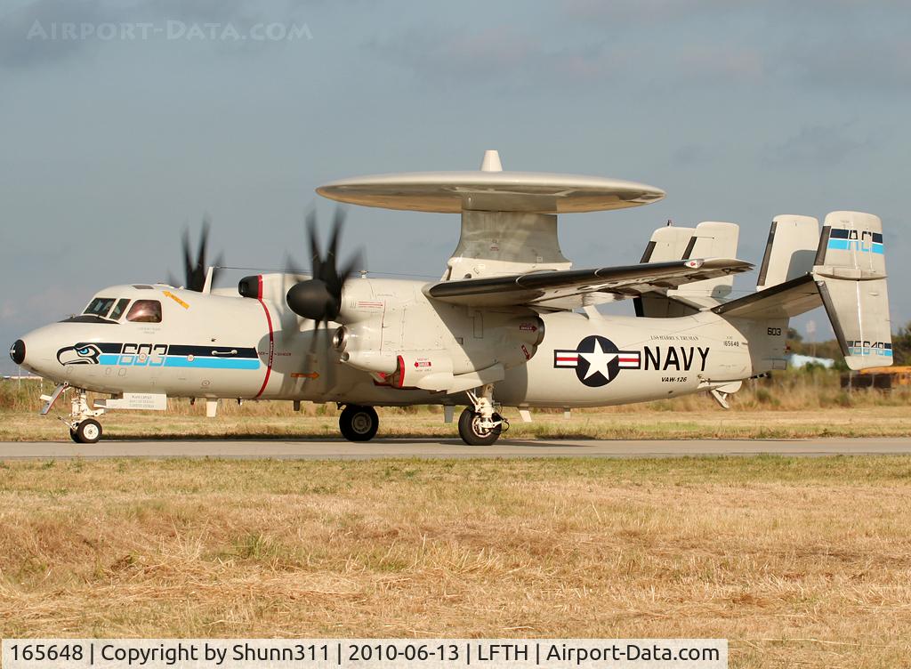 165648, Northrop Grumman E-2C Hawkeye 2000 C/N A179, Taxiing holding point rwy 23 on departing after static display during LFTH Open Day 2010...