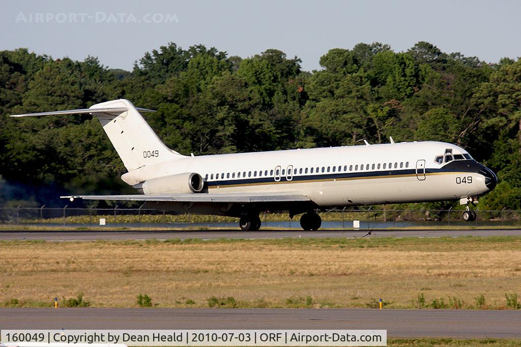 160049, 1976 McDonnell Douglas C-9B Skytrain II C/N 47598, US Navy McDonnell Douglas C-9B Skytrain II 160049 landing RWY 23. A nice surprise.