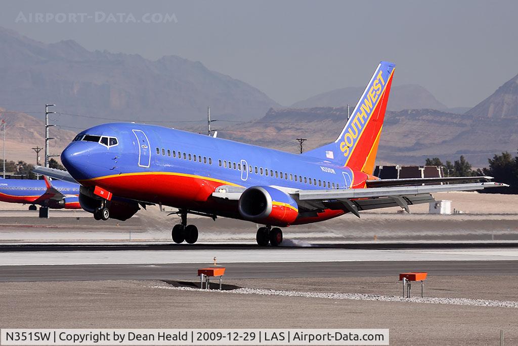 N351SW, 1989 Boeing 737-3H4 C/N 24572, Southwest Airlines N351SW (FLT SWA2536) from Salt Lake City Int'l (KSLC) landing RWY 25L.