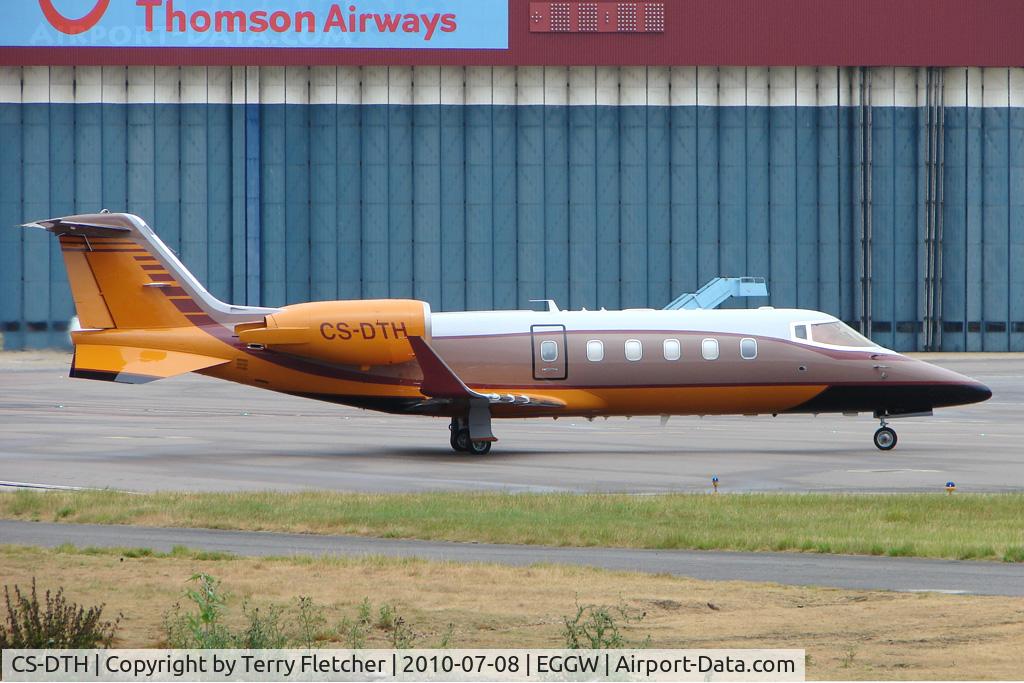 CS-DTH, 2008 Learjet 60XR C/N 60-362, 2008 Learjet Corporation LJ60XR, c/n: 60-362 at Luton